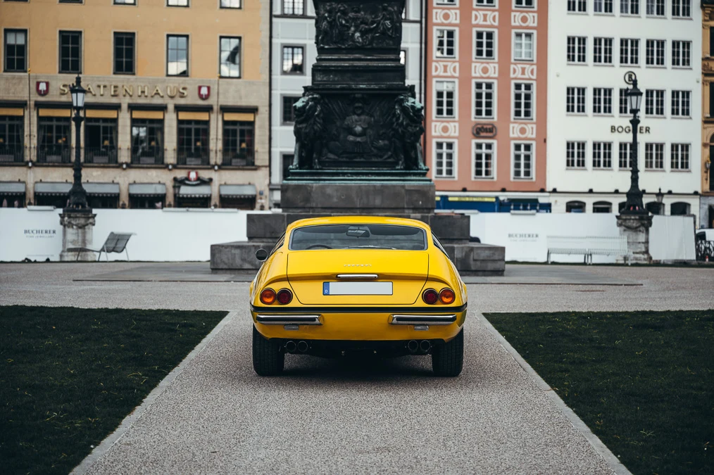 Ferrari 365 GTB/4 Daytona, 6/10