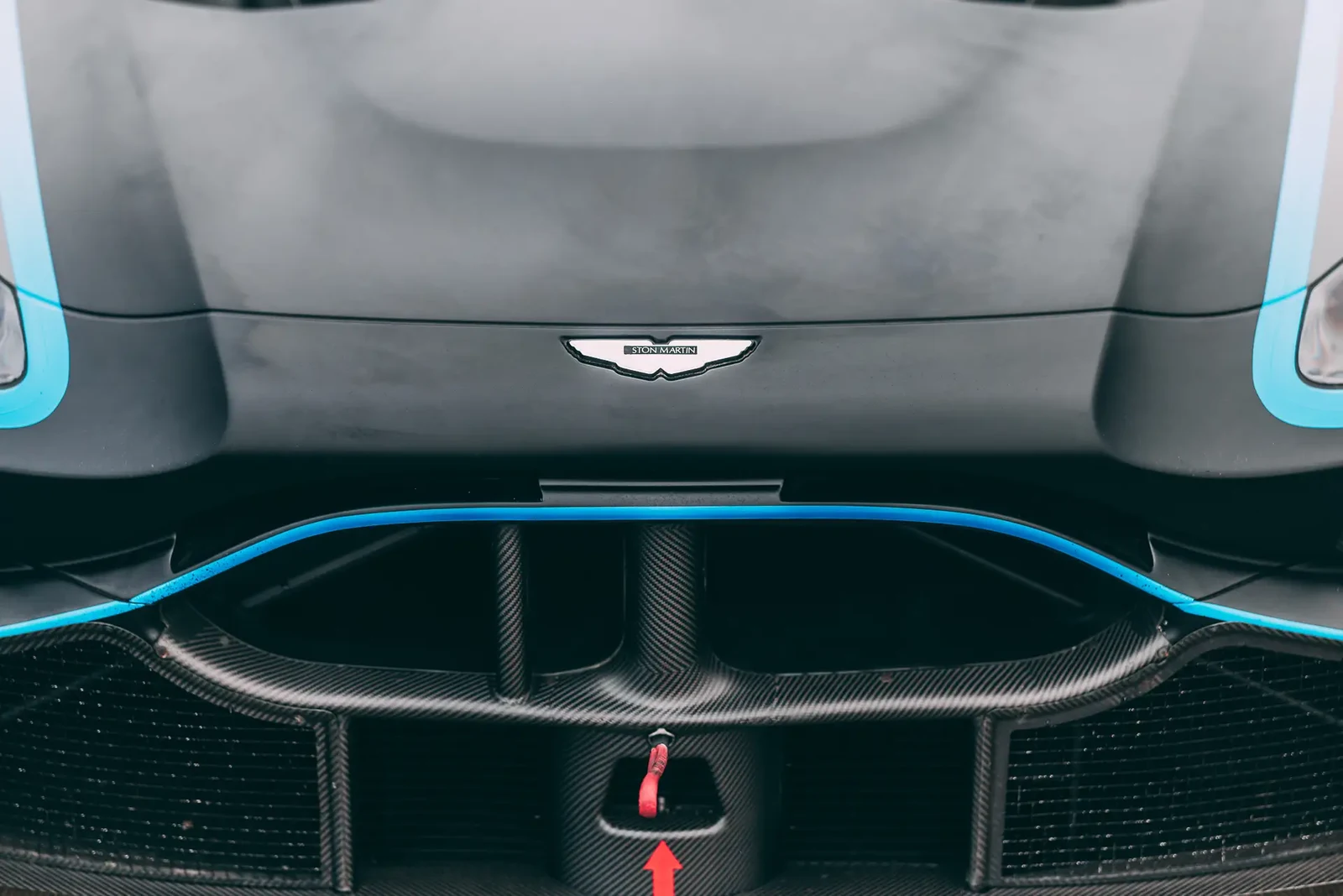 Aston Martin V8 Vantage DTM · P.O.R, 8/10