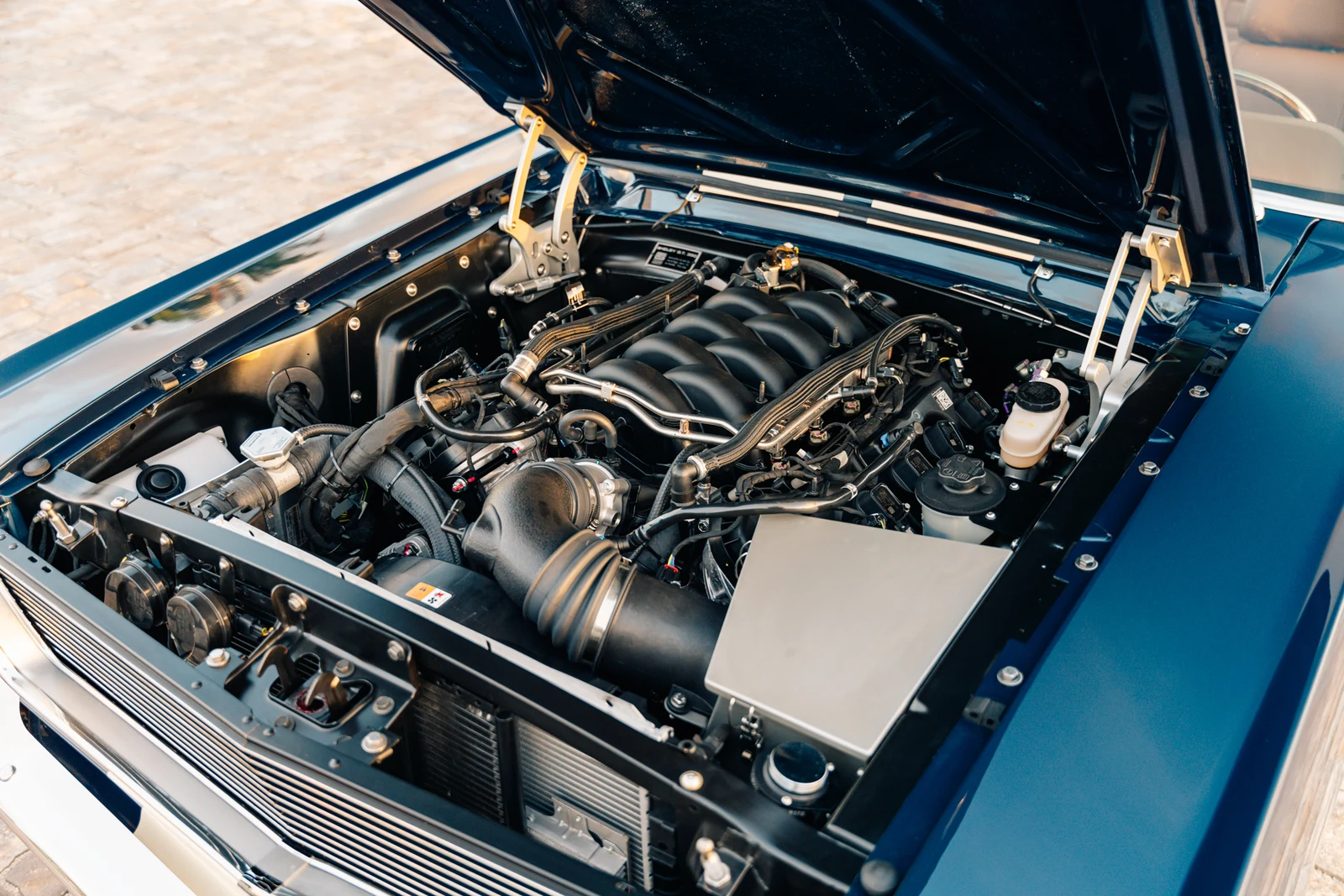 Shelby Mustang GT350 Convertible by Revology, 2/10