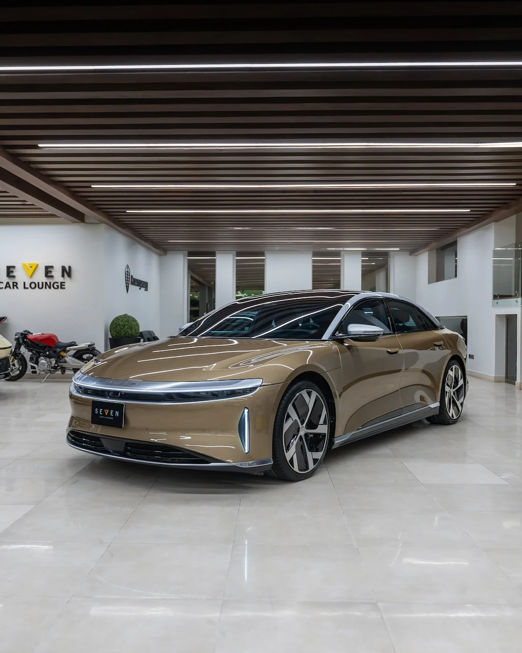 Lucid Air Dream Edition, 2/10