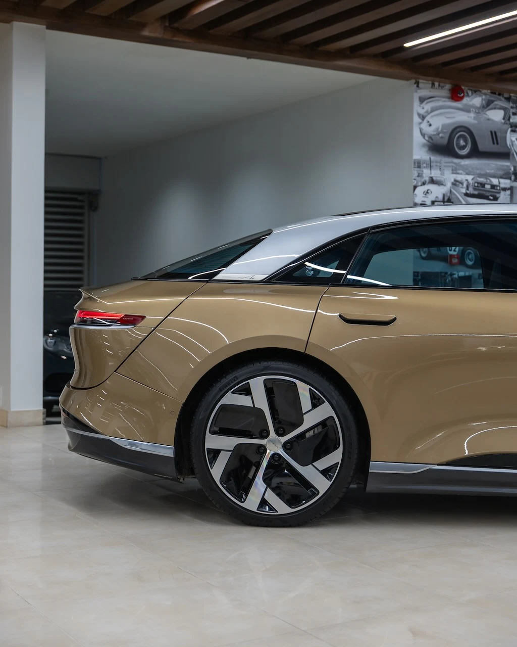 Lucid Air Dream Edition, 4/10