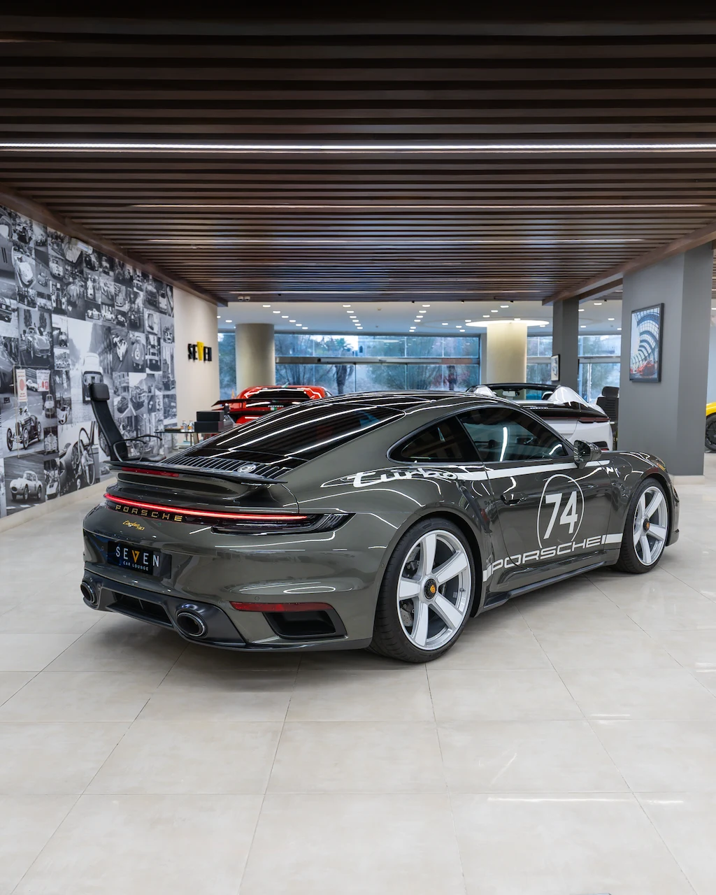 Porsche 911 (992) Turbo 50 Years, 6/10