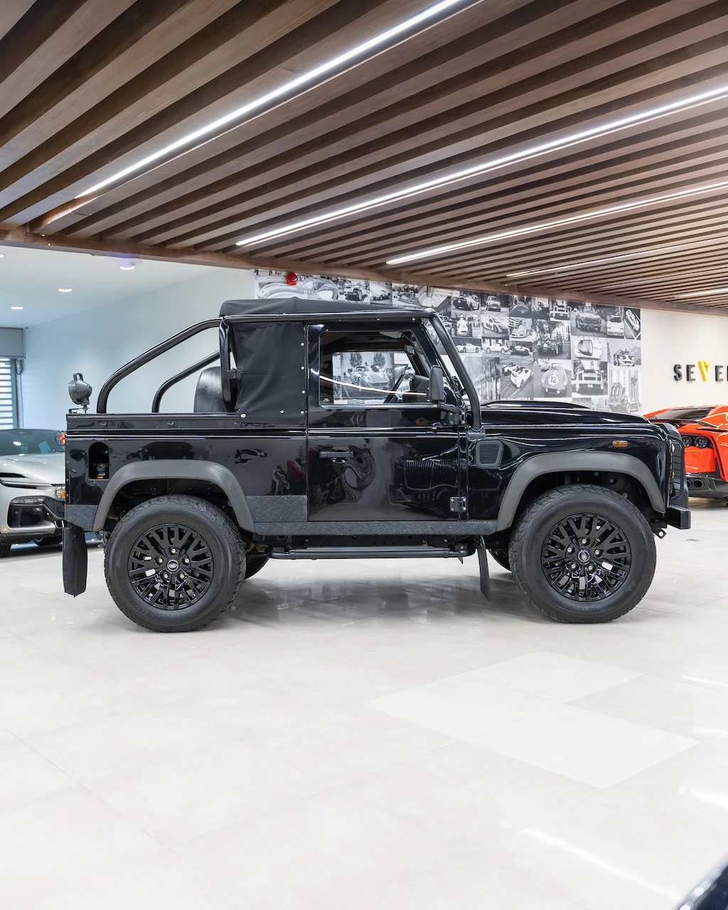 Land Rover Defender 90 Classic, 4/10