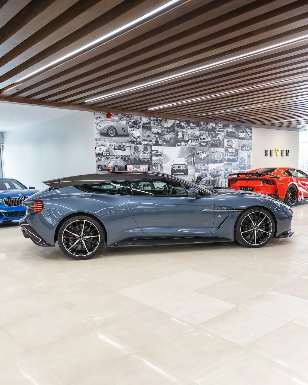 Aston Martin Vanquish Zagato Shooting Brake, 4/10