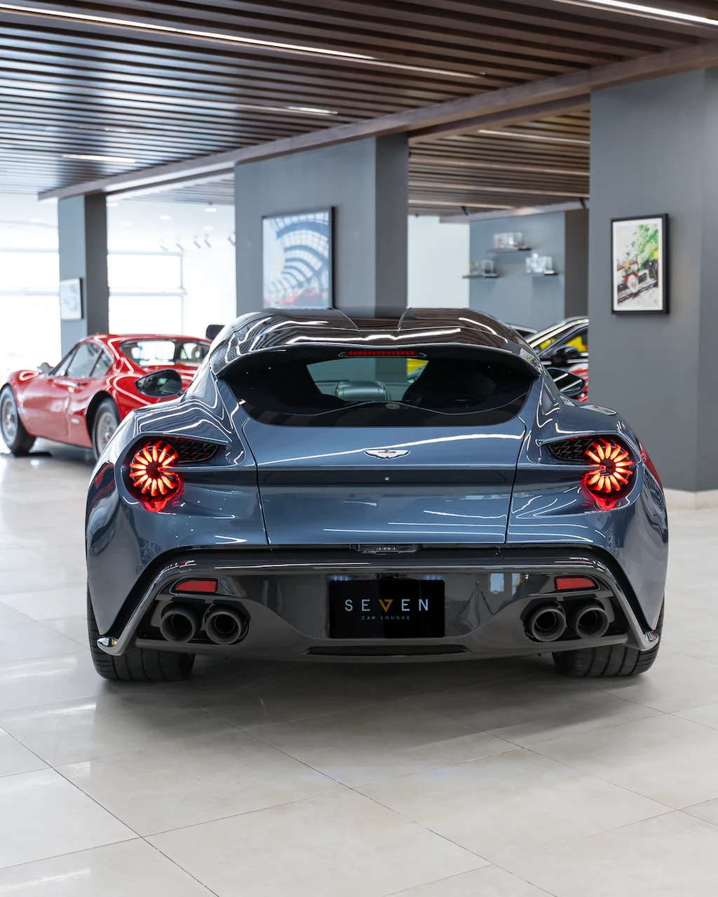 Aston Martin Vanquish Zagato Shooting Brake, 6/10