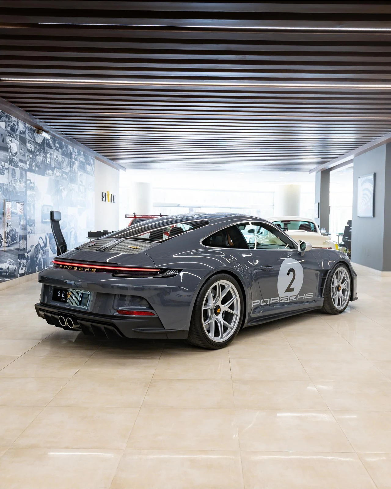 Porsche 911 (992) S/T, 6/10