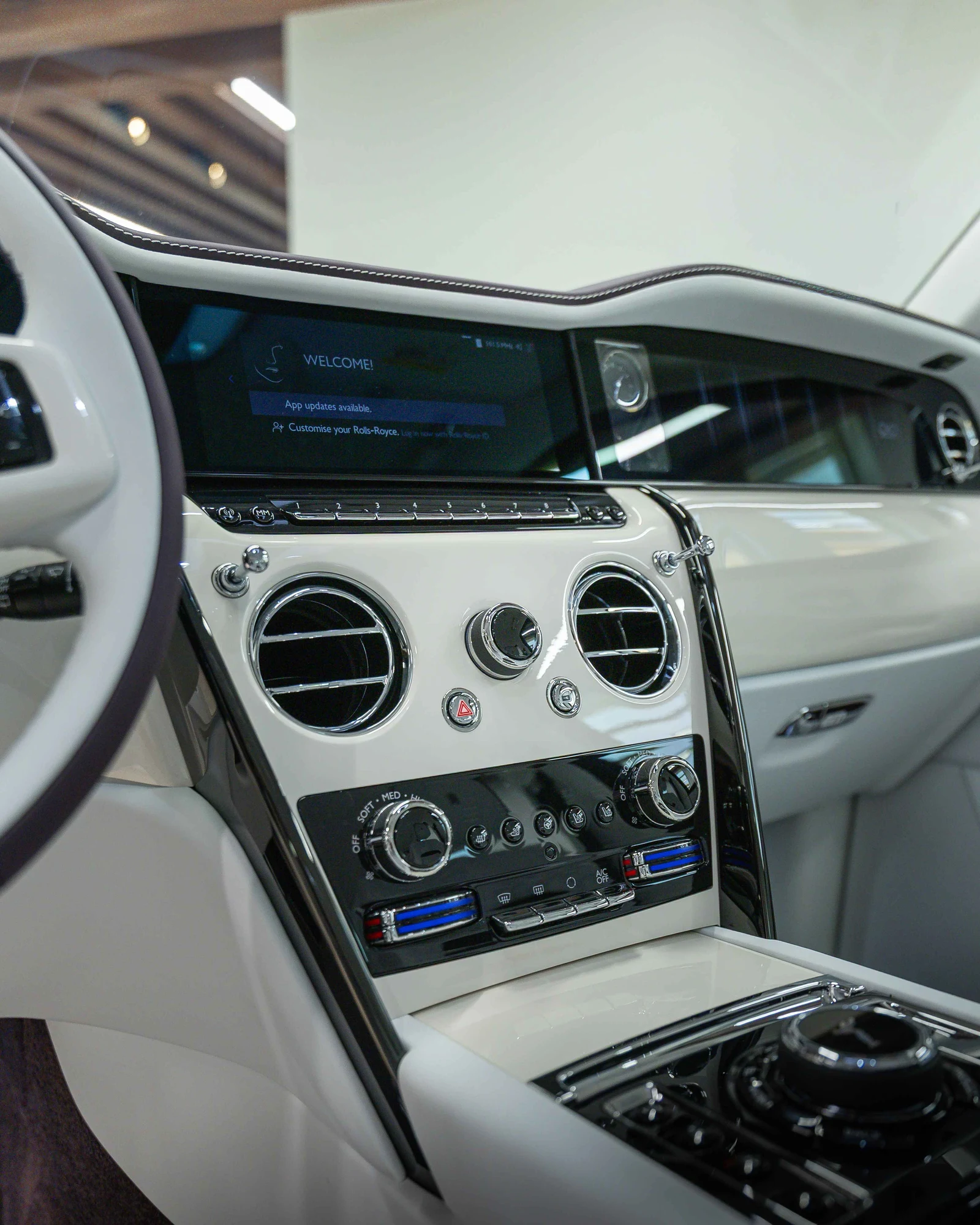 2026 Rolls-Royce Cullinan Black Badge Series II, 5/10