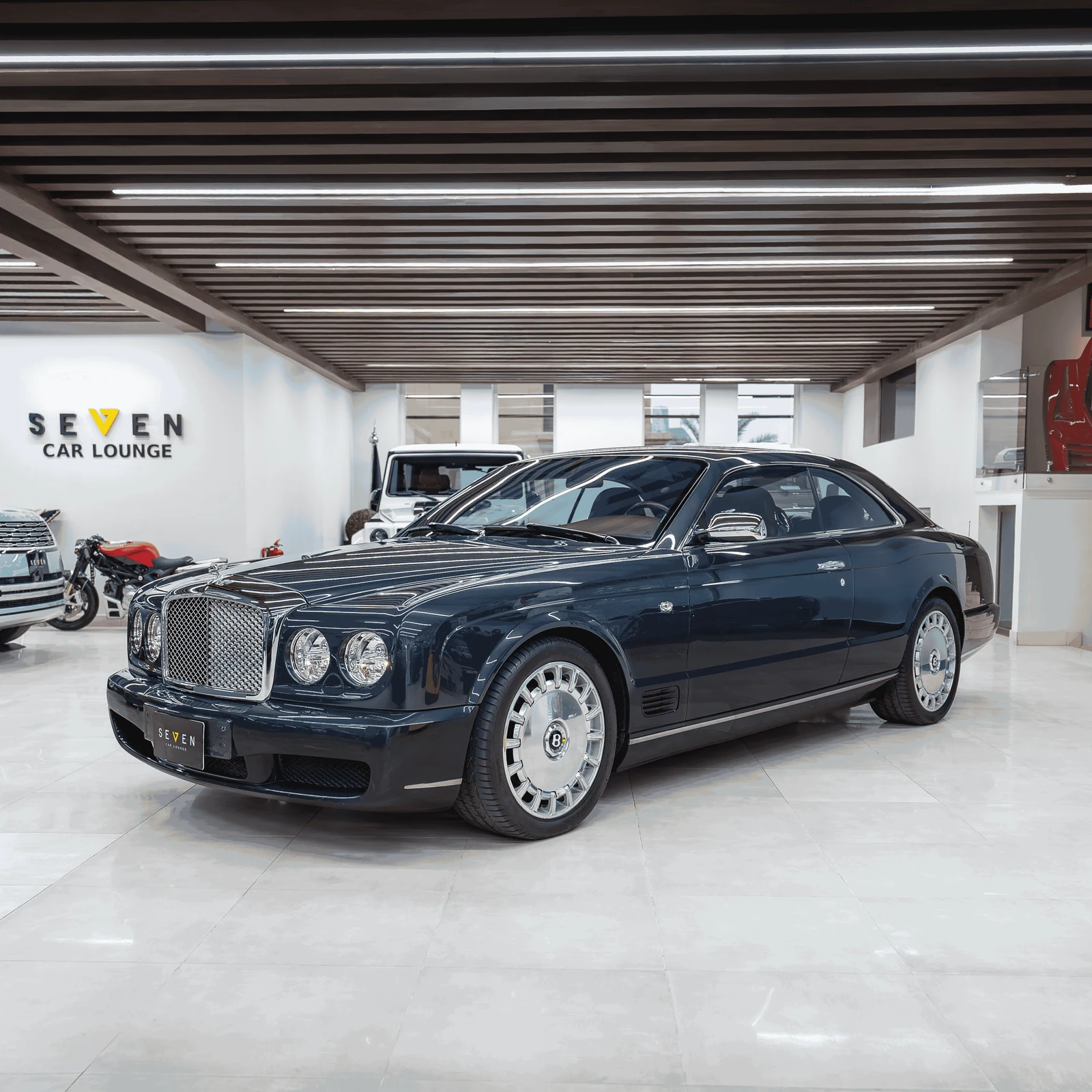 Bentley Brooklands Coupé · Silhouette · Seven Car Lounge