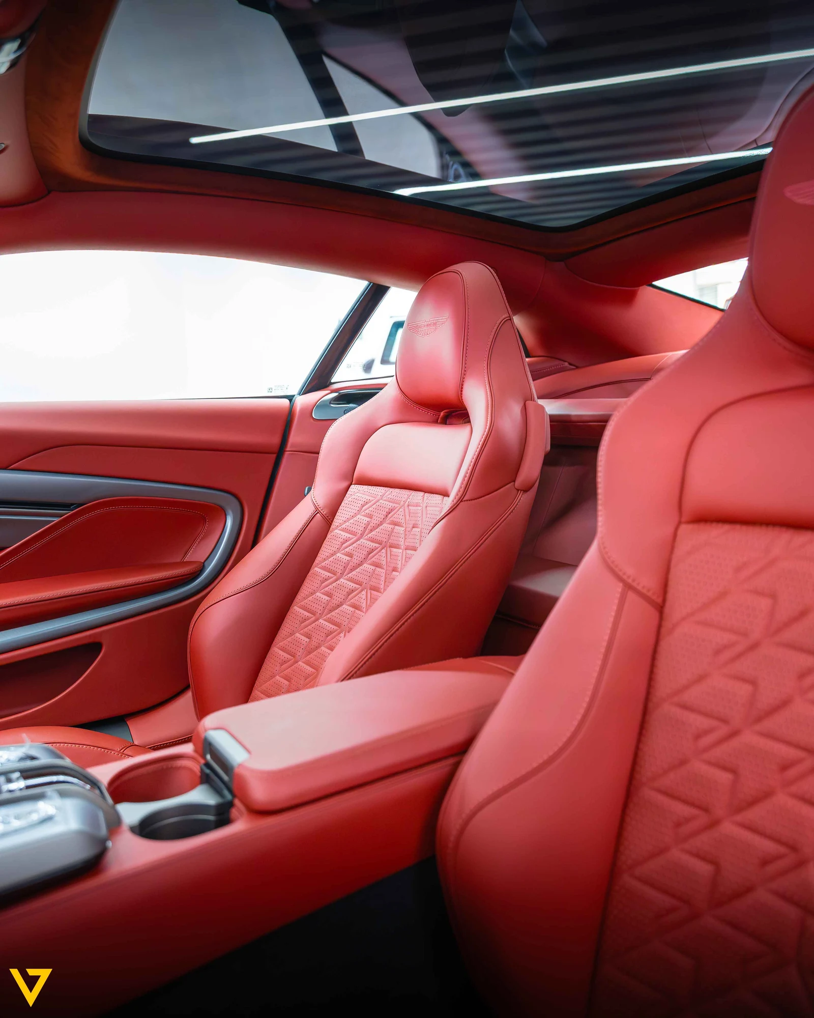 Aston Martin Vanquish (3rd Generation), 10/10