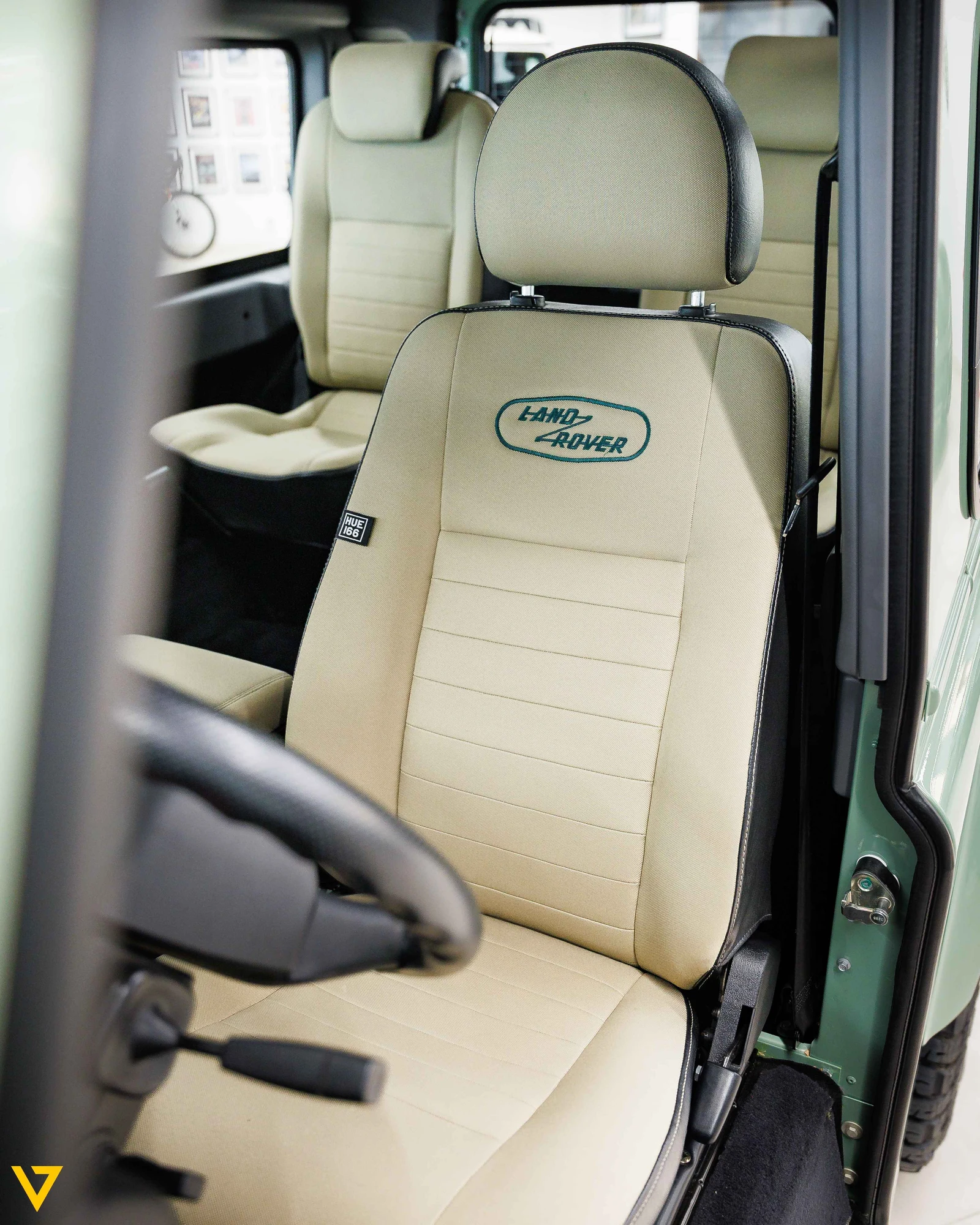 Land Rover Defender Heritage, 8/10