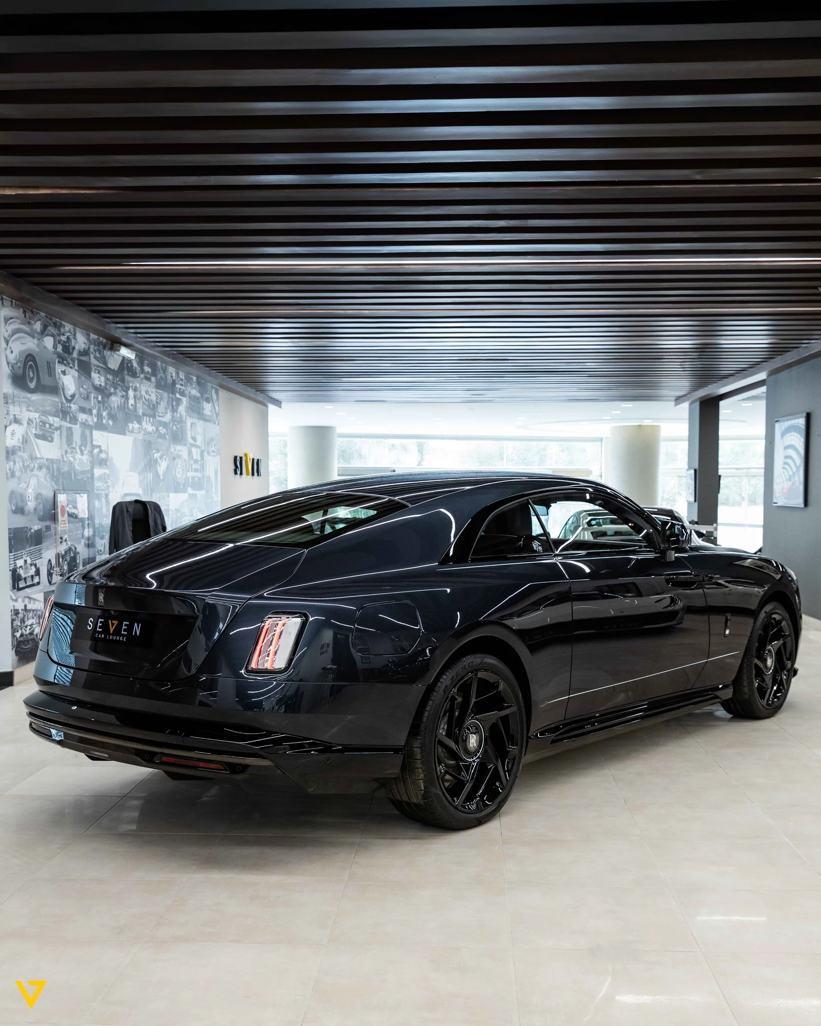 Rolls-Royce Spectre Black Badge, 2/10