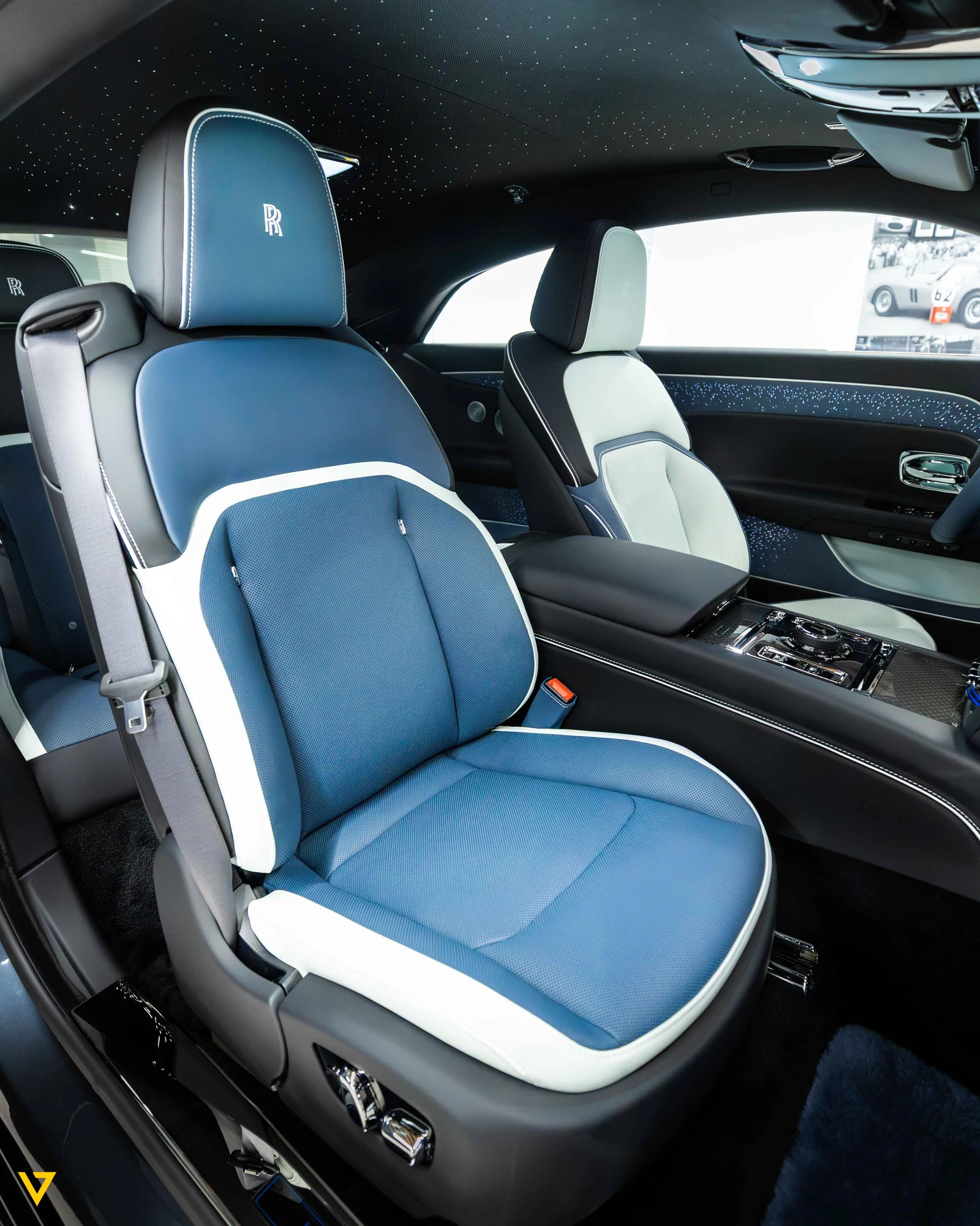 Rolls-Royce Spectre Black Badge, 6/10
