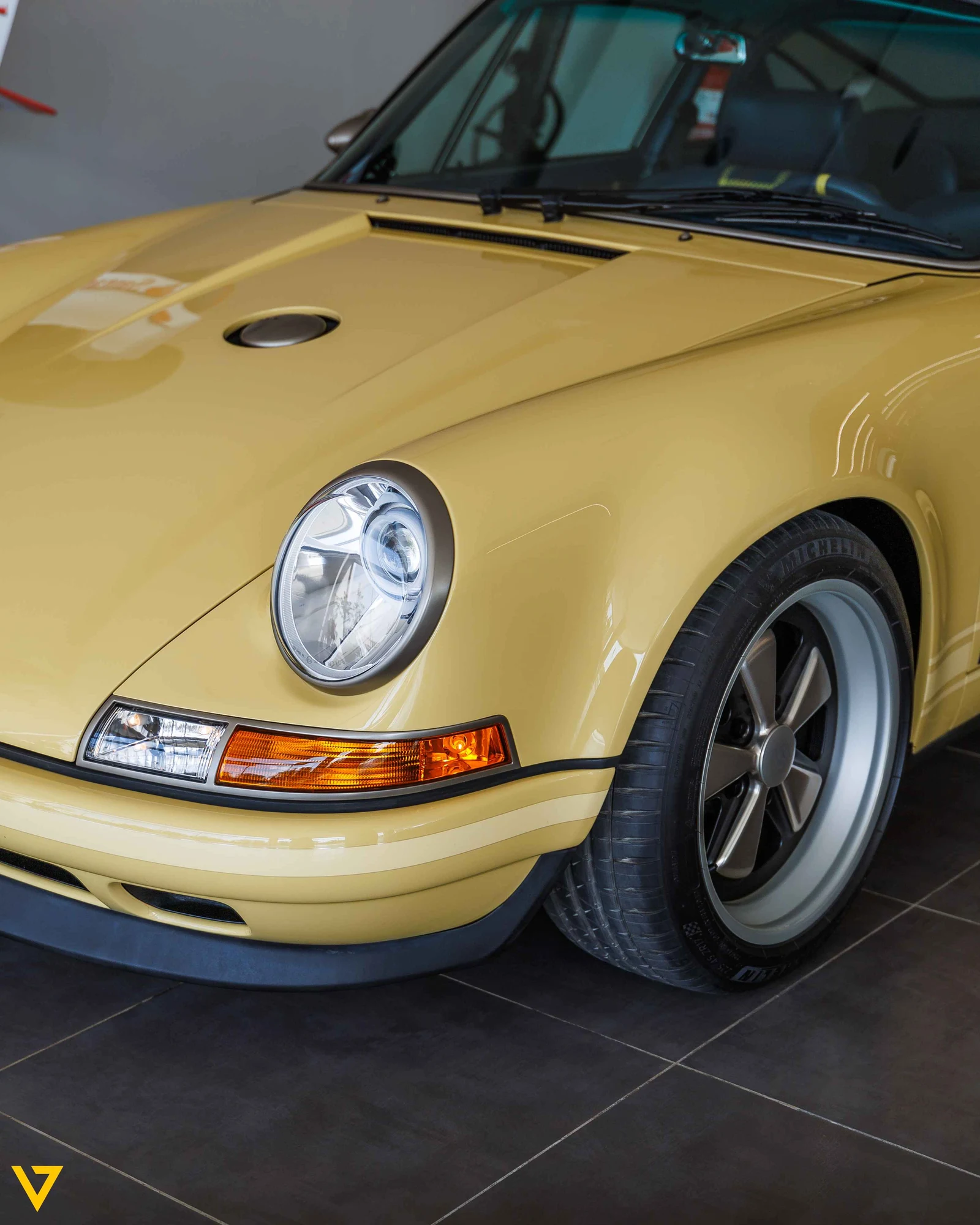 1992 Porsche 911 (964) Reimagined by Singer, 4/10