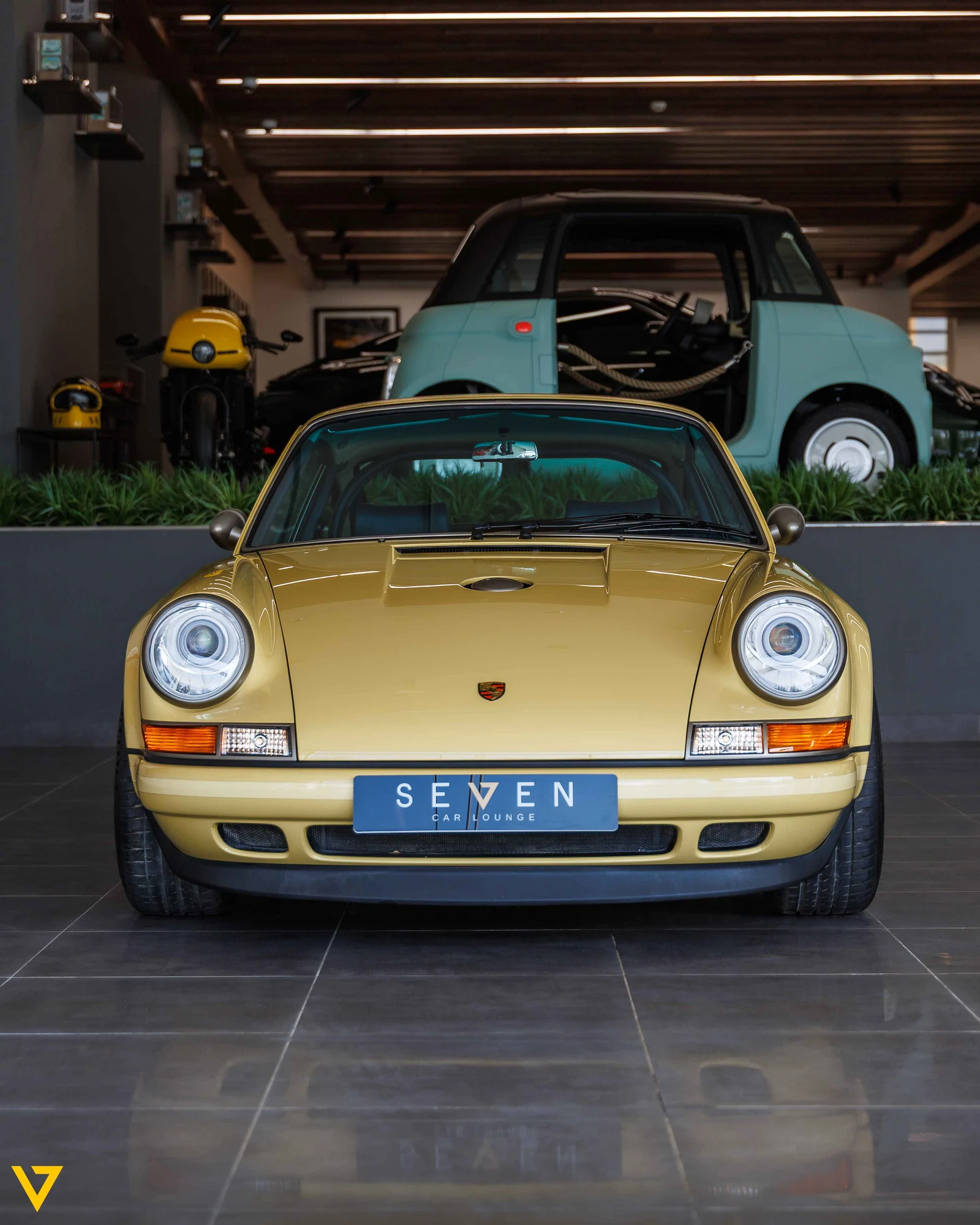 1992 Porsche 911 (964) Reimagined by Singer, 5/10