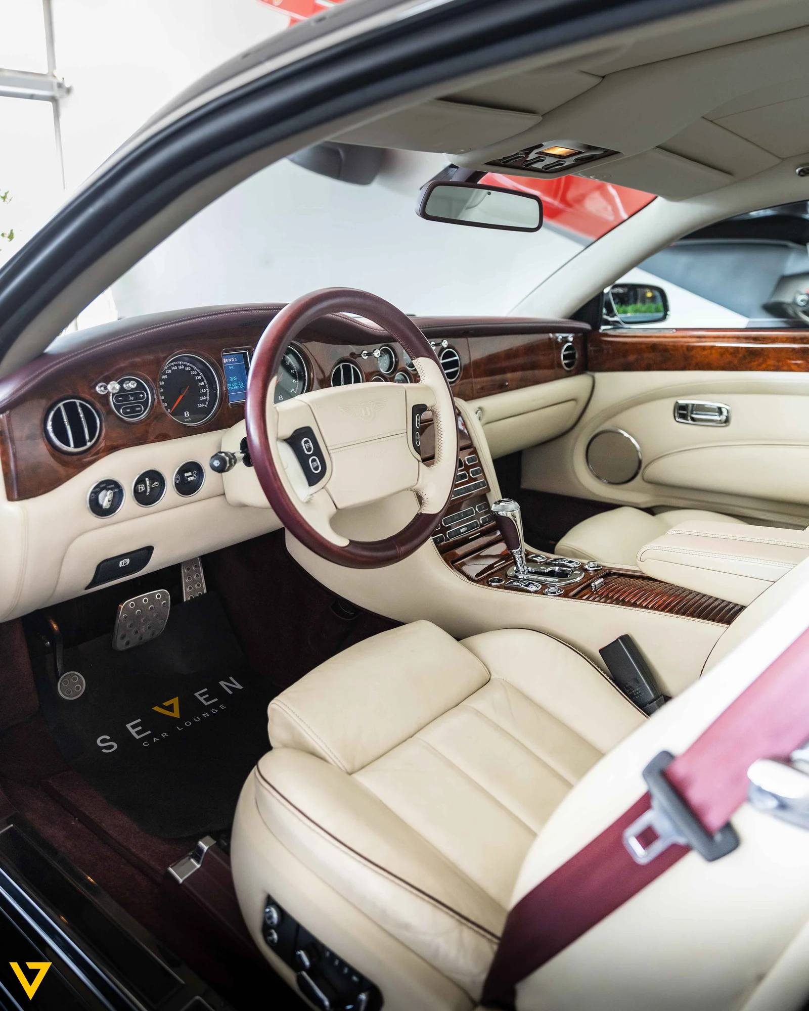 Bentley Brooklands Coupé, 7/10