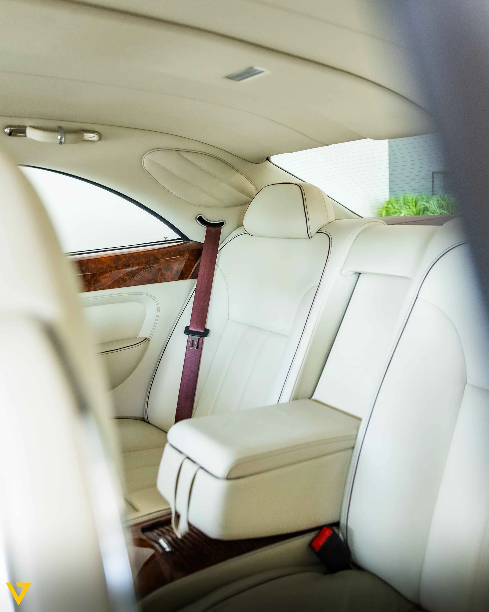 Bentley Brooklands Coupé, 8/10
