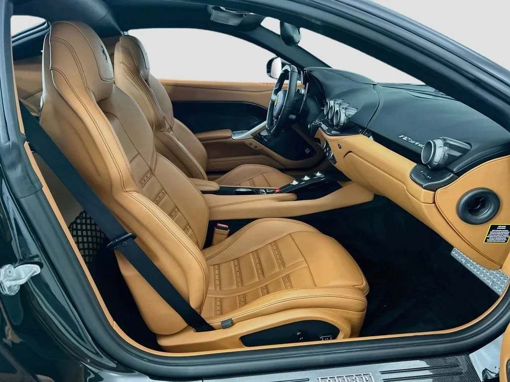 2014 Ferrari F12berlinetta, 19/20