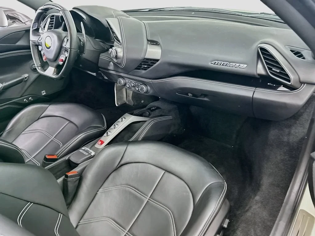 2018 Ferrari 488 GTB, 16/20