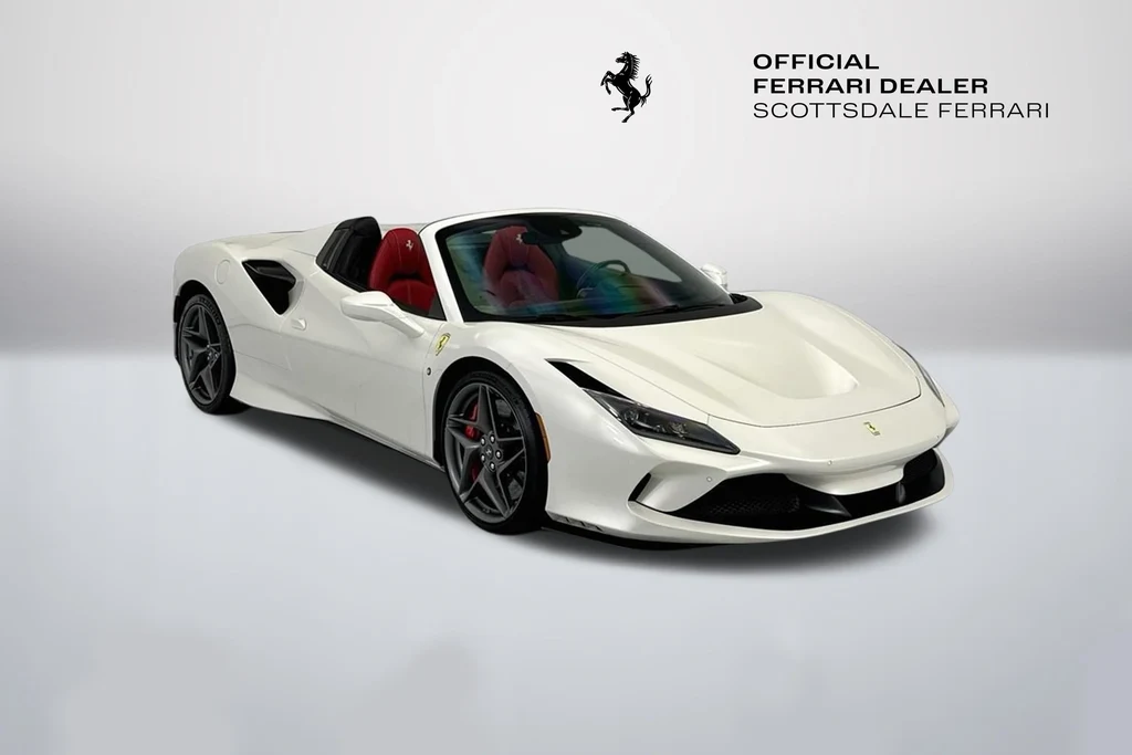 2021 Ferrari F8 Spider, 3/20