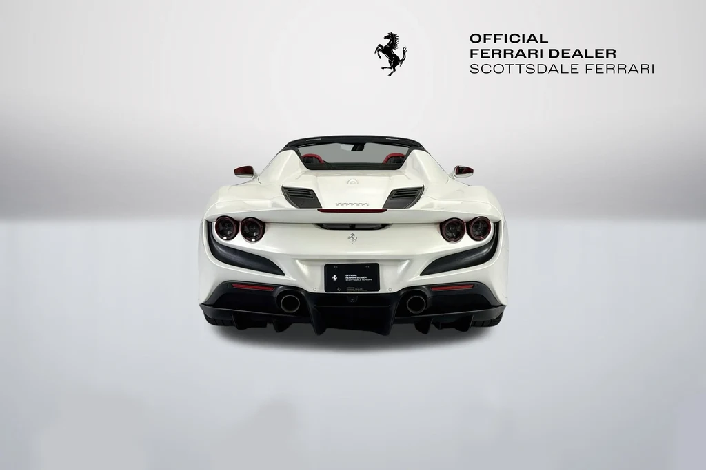 2021 Ferrari F8 Spider, 6/20