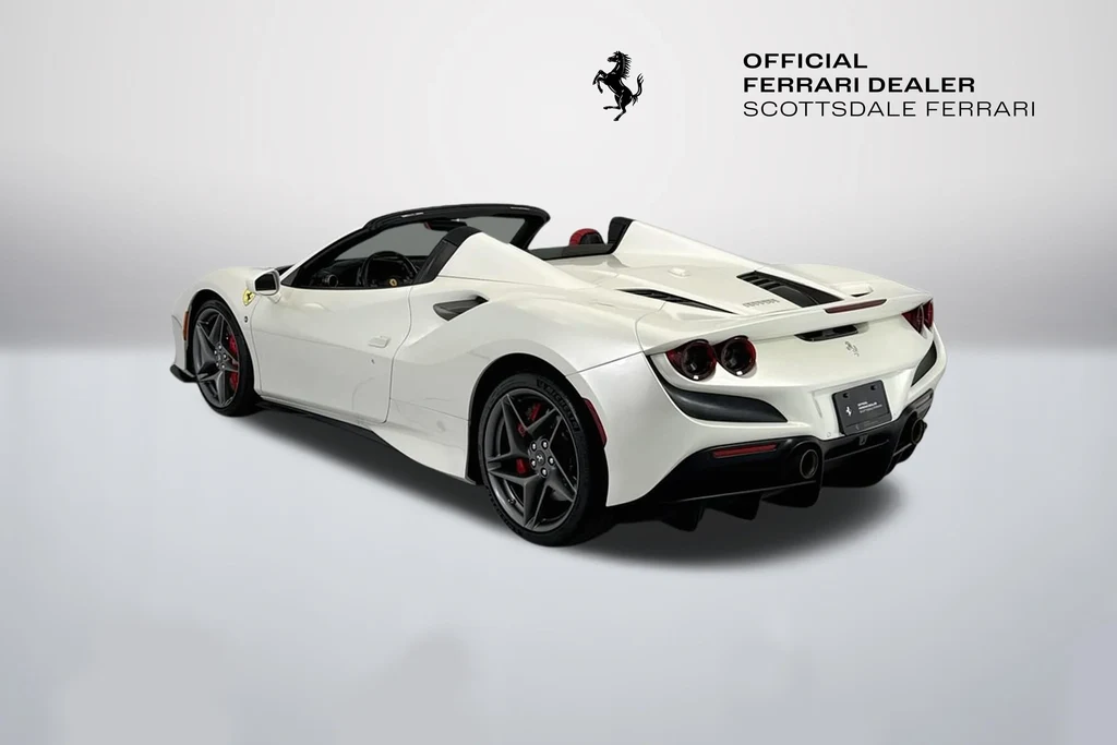 2021 Ferrari F8 Spider, 7/20