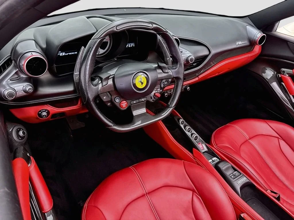 2021 Ferrari F8 Spider, 18/20