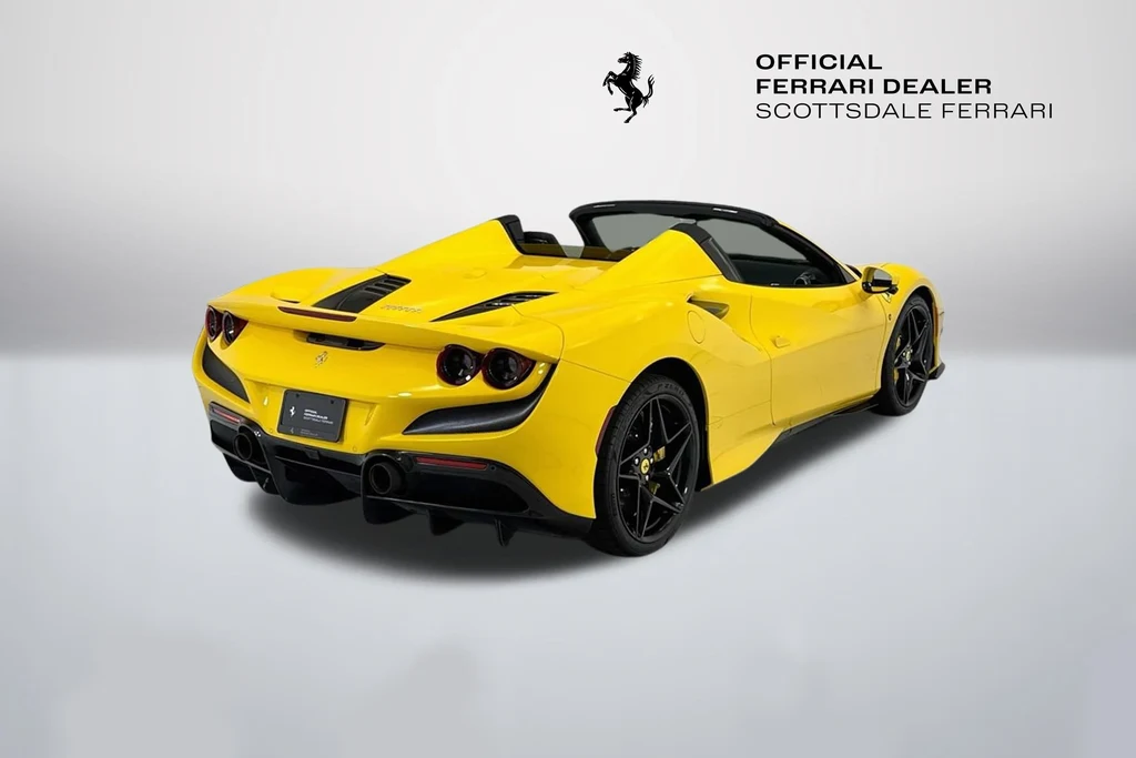 2021 Ferrari F8 Spider, 5/20