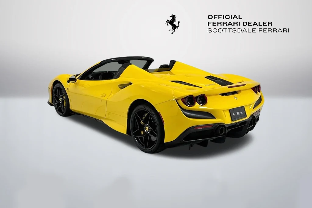 2021 Ferrari F8 Spider, 7/20