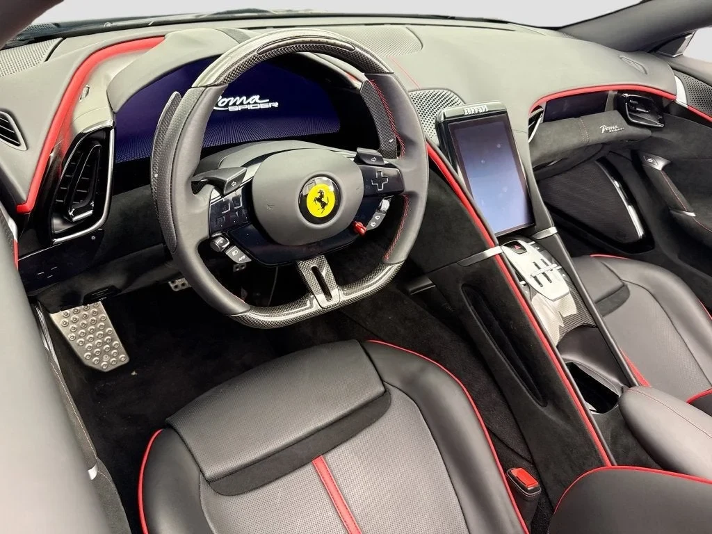 2025 Ferrari Roma Spider, 17/20