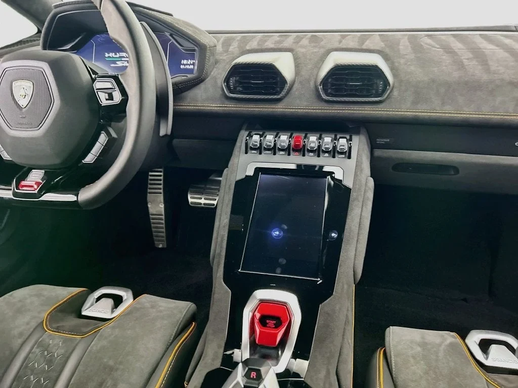 2023 Lamborghini Huracán Sterrato, 13/20