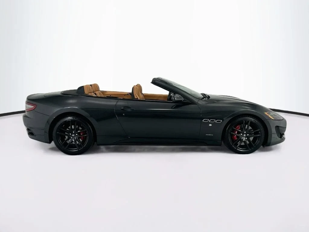 2017 Maserati GranCabrio Sport, 4/20