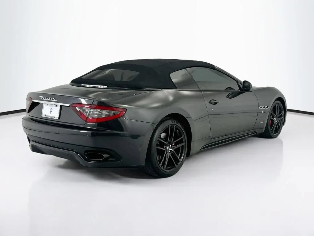2017 Maserati GranCabrio Sport, 13/20