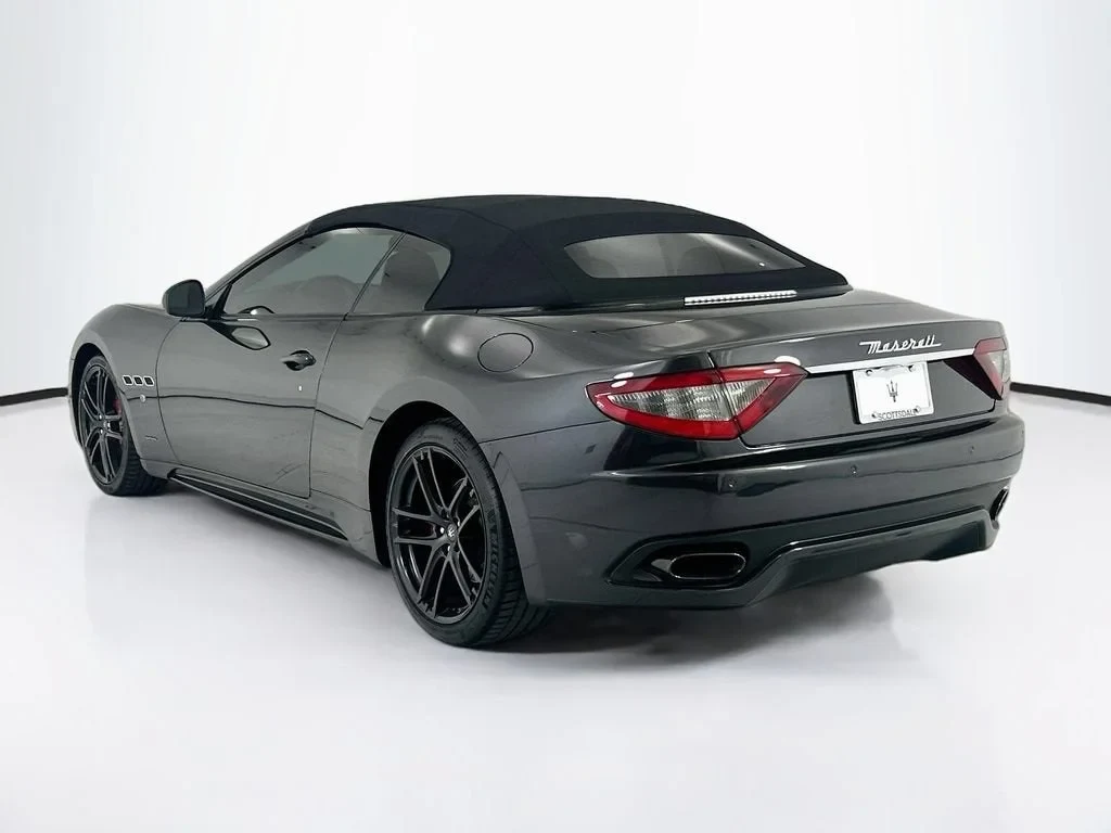 2017 Maserati GranCabrio Sport, 15/20