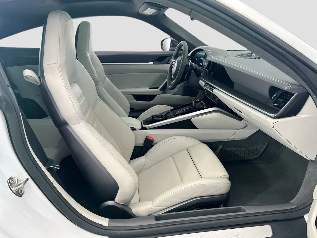 2021 Porsche 911 Turbo S (992.1), 18/20