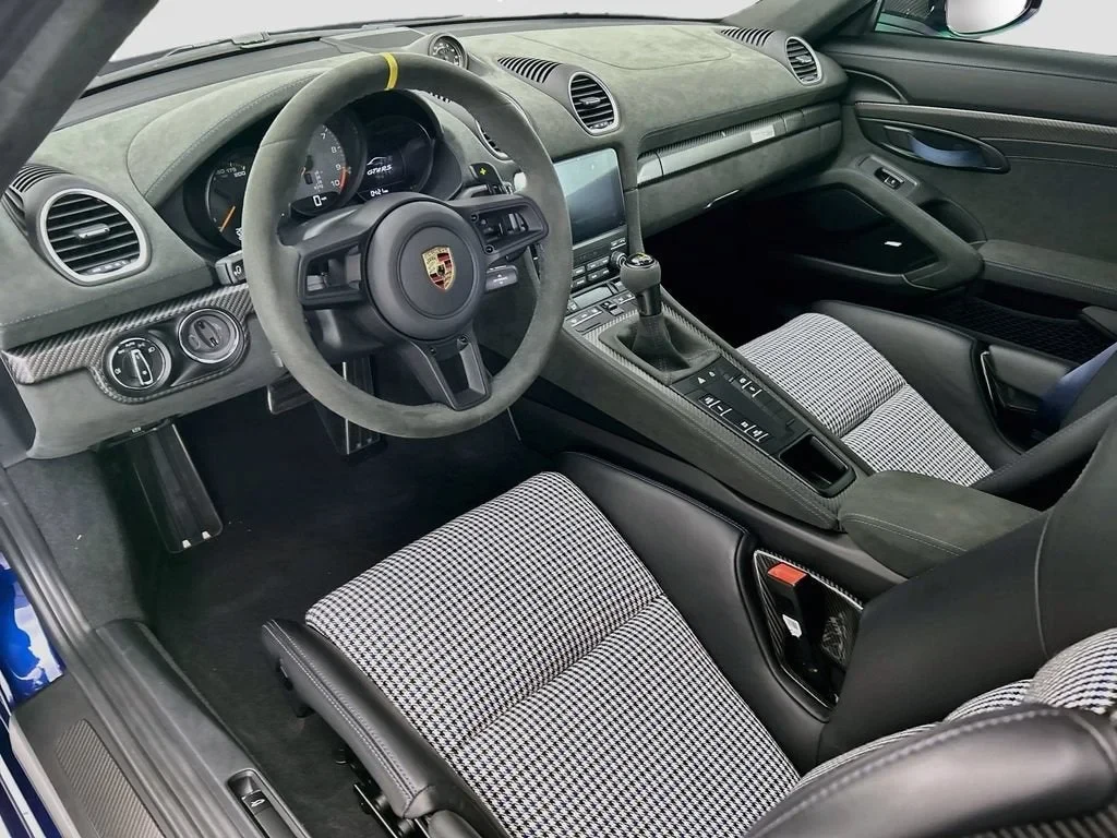 2025 Porsche 718 Cayman GT4 RS, 9/20