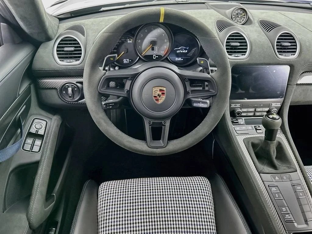 2025 Porsche 718 Cayman GT4 RS, 10/20