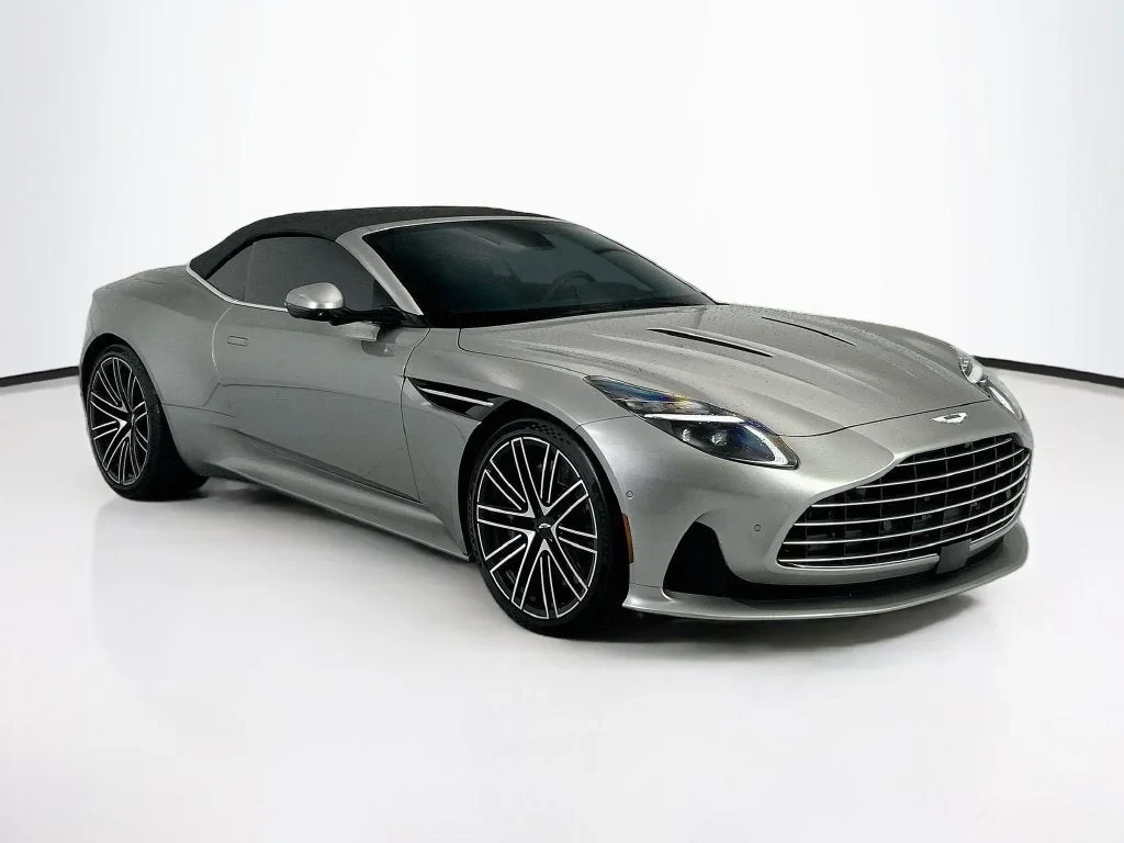 2025 Aston Martin DB12 Volante, 4/30