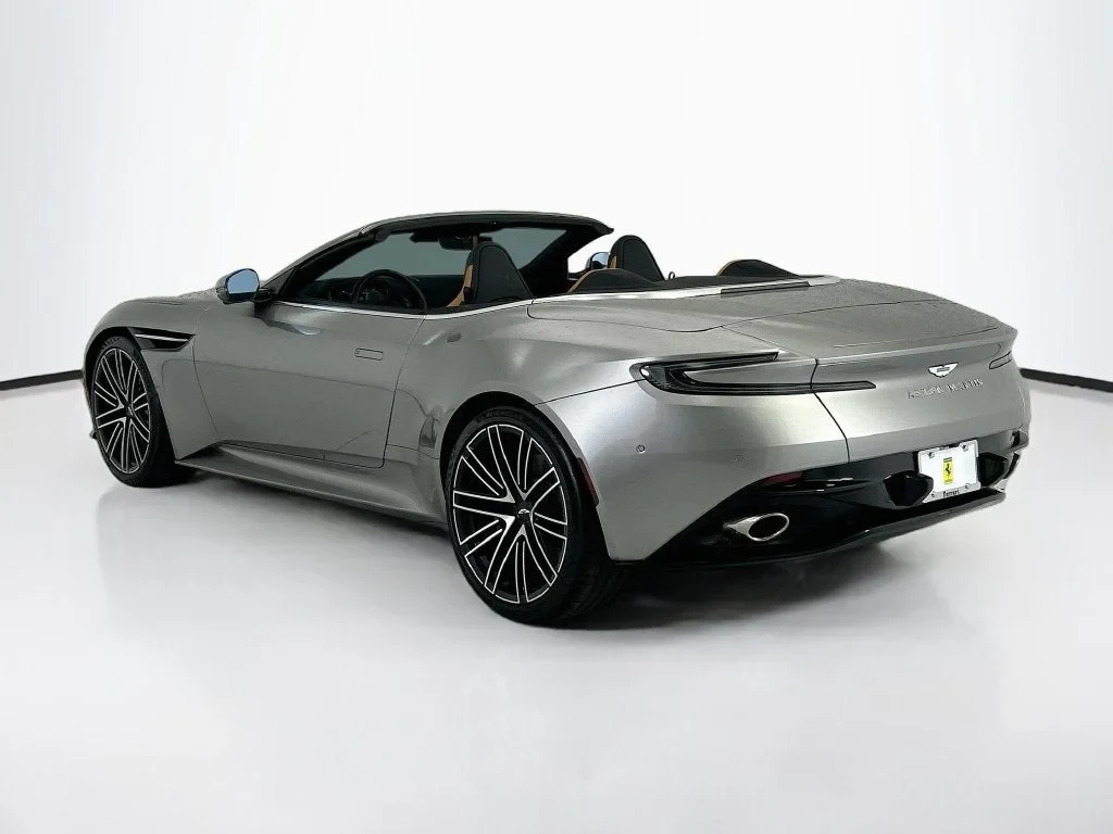 2025 Aston Martin DB12 Volante, 9/30
