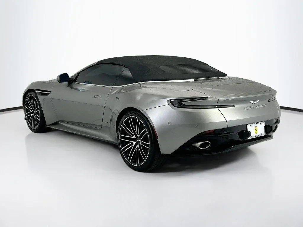 2025 Aston Martin DB12 Volante, 15/30