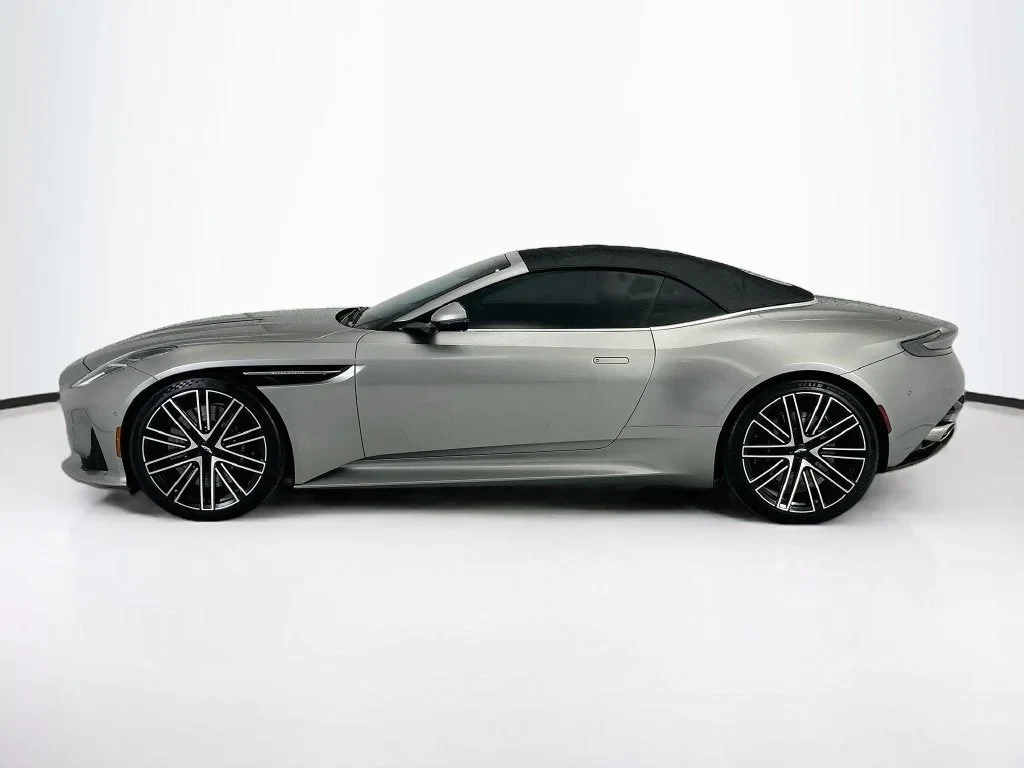 2025 Aston Martin DB12 Volante, 16/30