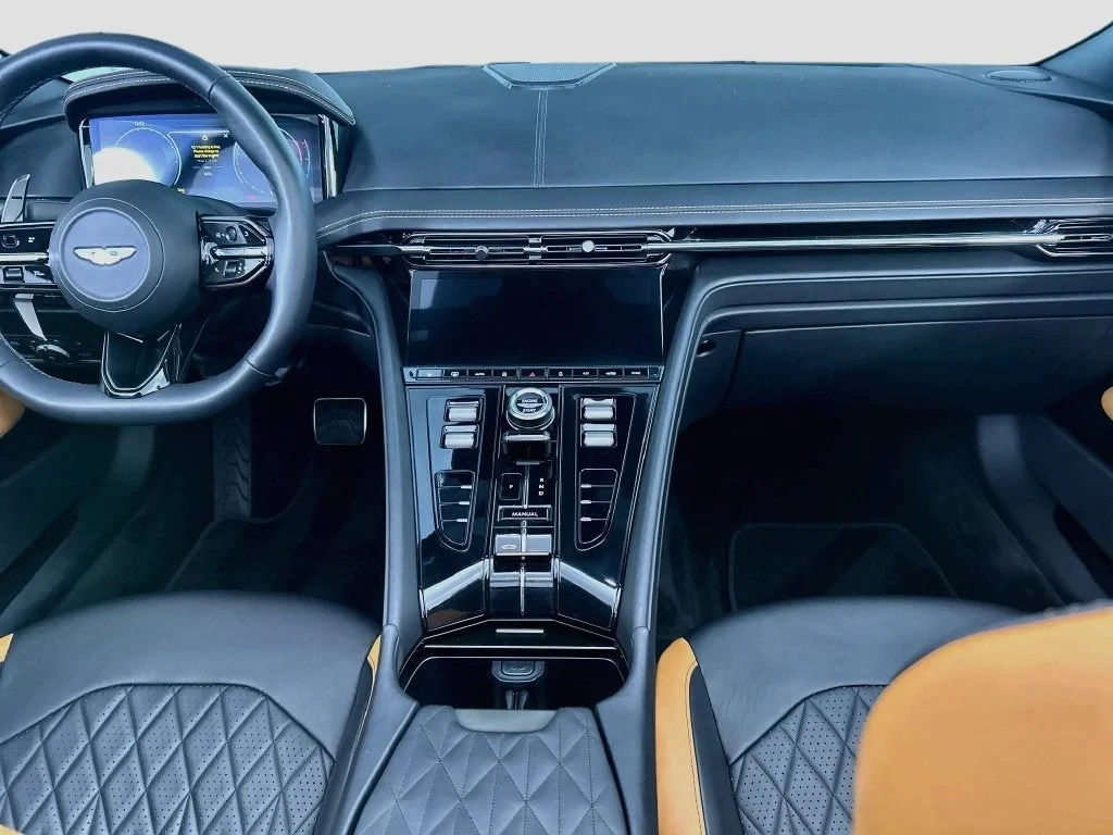 2025 Aston Martin DB12 Volante, 20/30