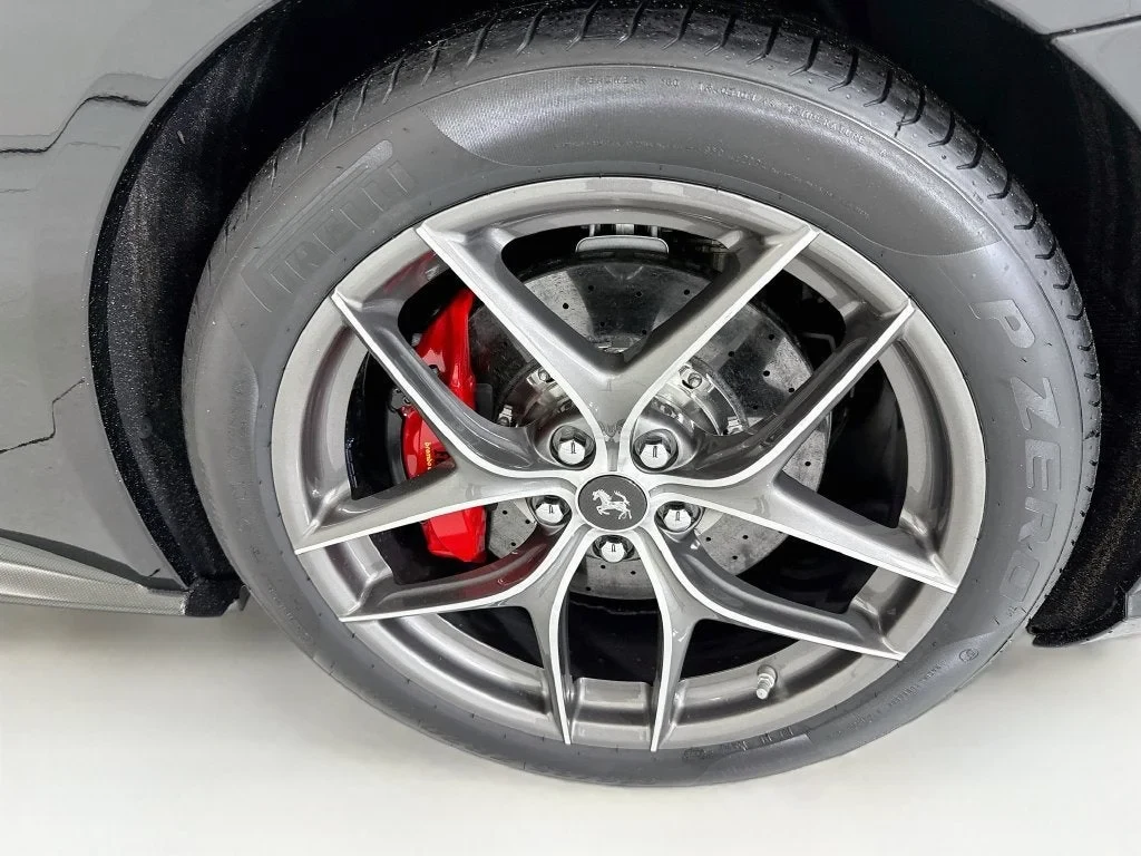 2014 Ferrari F12berlinetta, 27/30