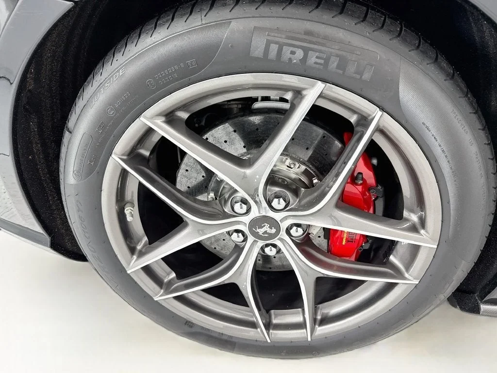 2014 Ferrari F12berlinetta, 29/30