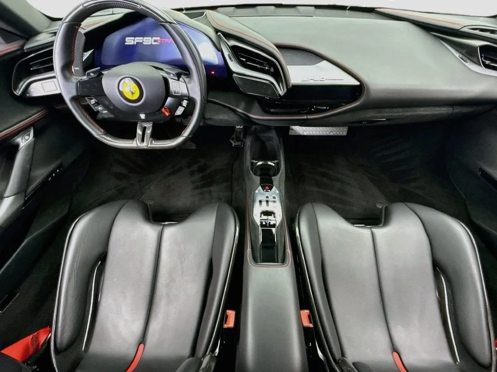 2021 Ferrari SF90 Stradale, 2/30