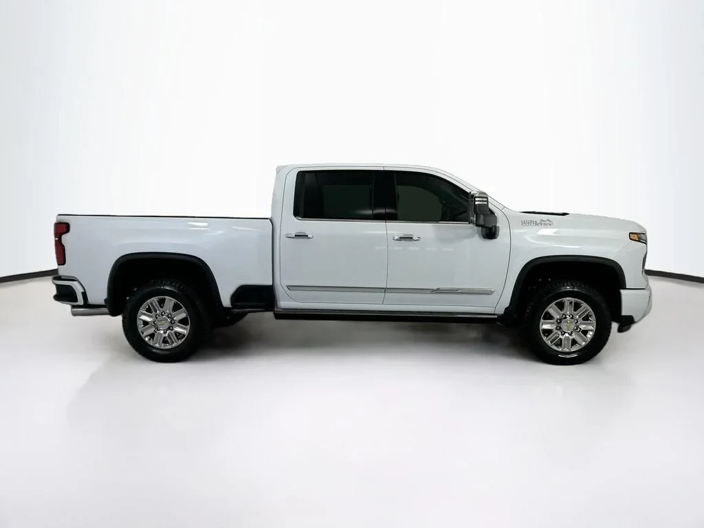 2026 Chevrolet Silverado 3500HD, 4/30