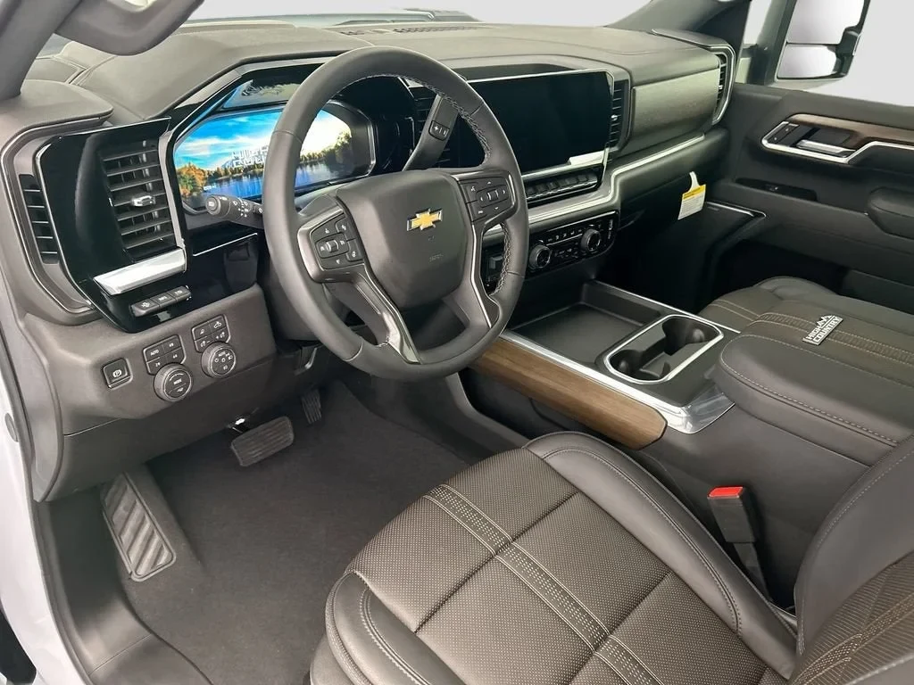 2026 Chevrolet Silverado 3500HD, 9/30