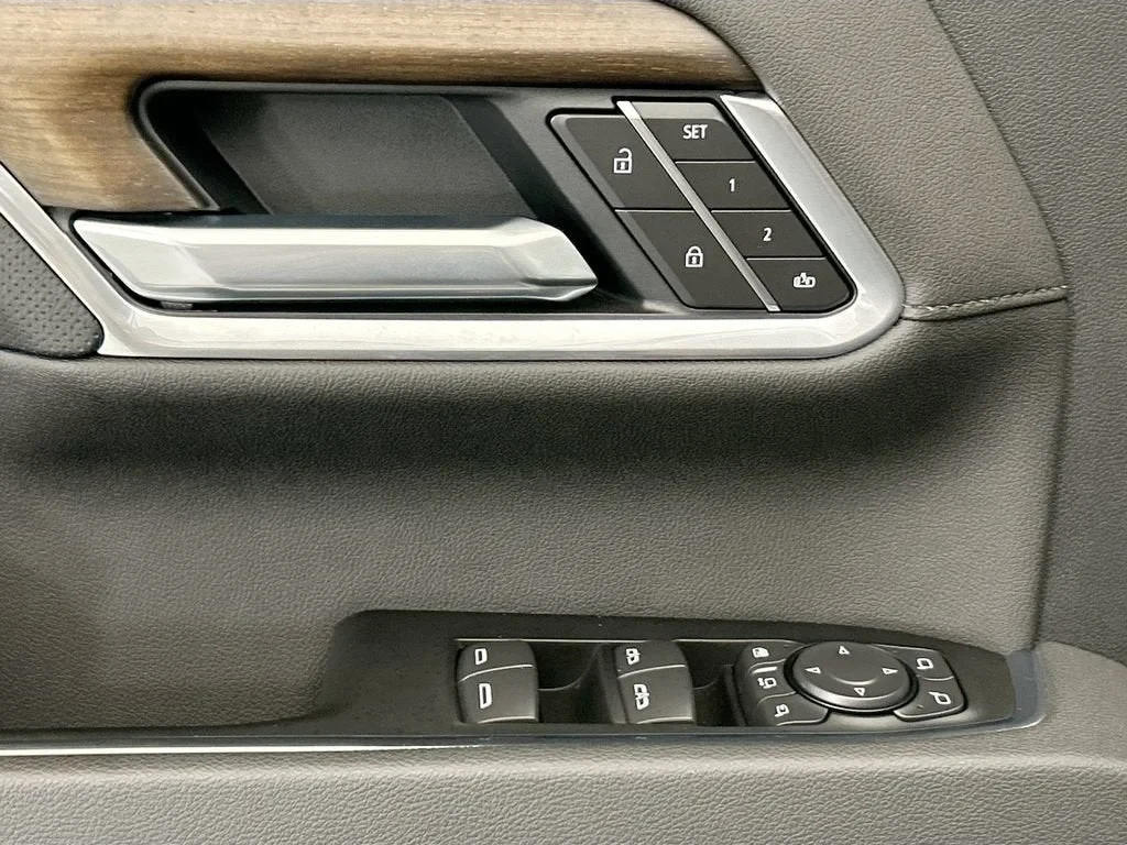 2026 Chevrolet Silverado 3500HD, 20/30