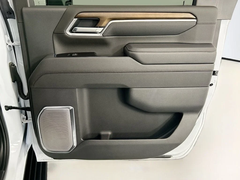 2026 Chevrolet Silverado 3500HD, 24/30