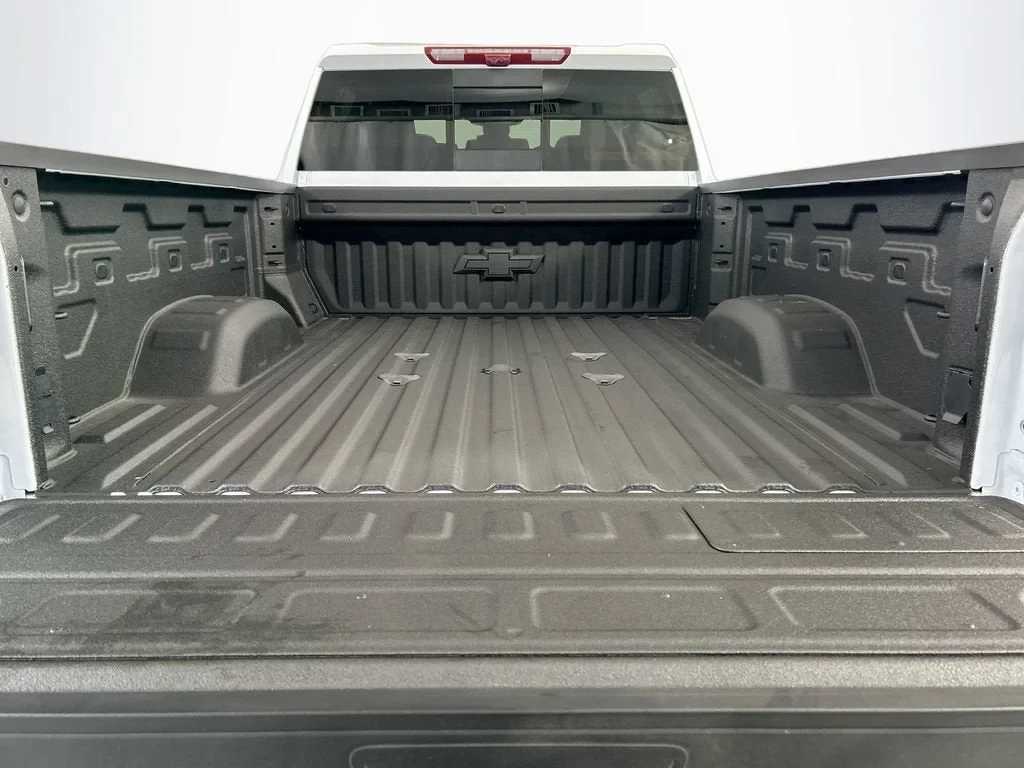2026 Chevrolet Silverado 3500HD, 25/30