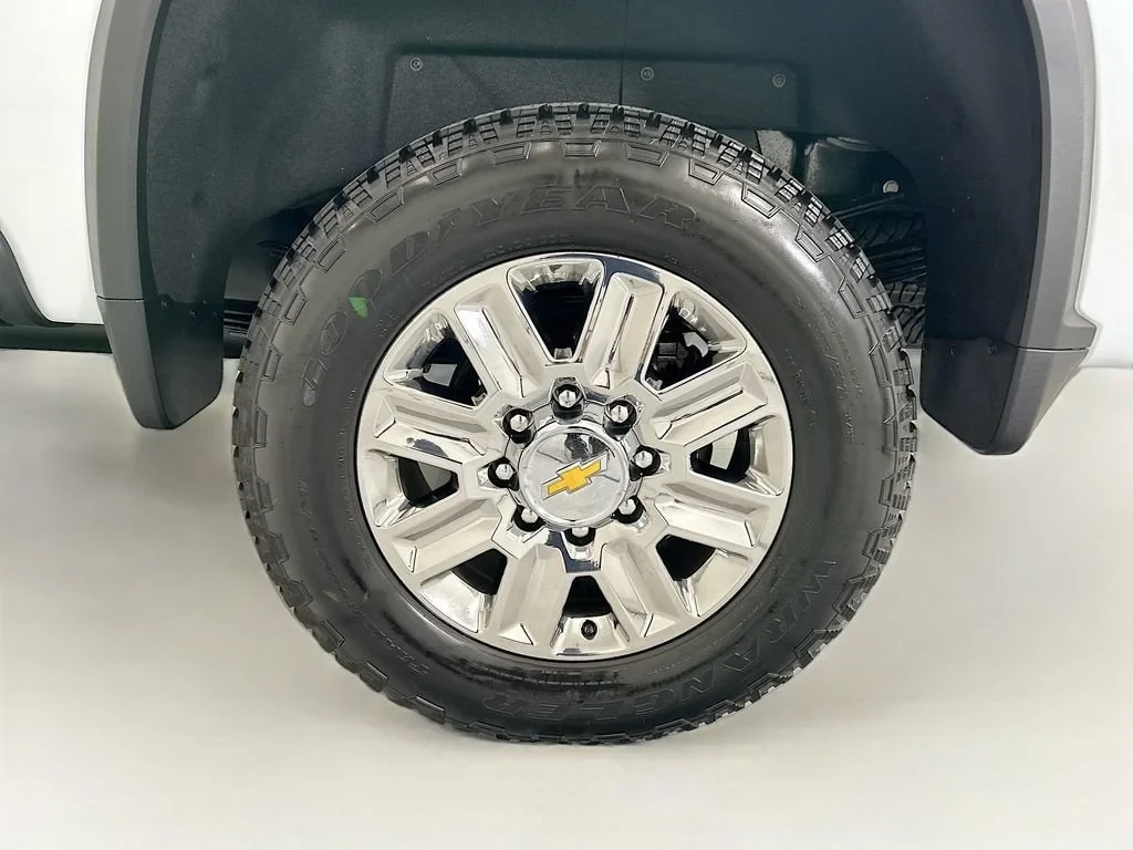 2026 Chevrolet Silverado 3500HD, 28/30